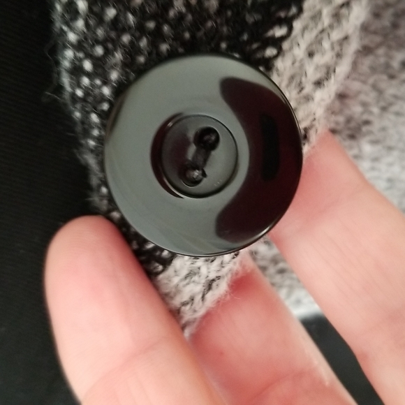 Sweater poncho jacket with scarf - Picture 10 of 10